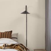 ferm LIVING Arum Swivel Tall vegglampe, svart, støpsel