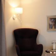 Vegglampe, stoff, hvit/beige, leselampe