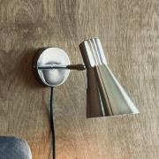 Dyberg Larsen vegglampe DL12, krom, høyde 20 cm, metall