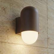 Lindby utendørs vegglampe Pilva, brun, metall, IP44, E27