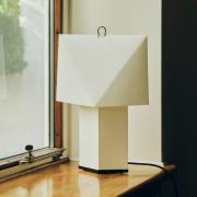 HAY bordlampe Aplat, høyde 66 cm, hvit, silkepapir, E27