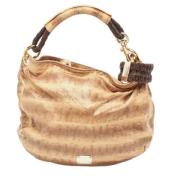 Pre-owned Fabric handbags