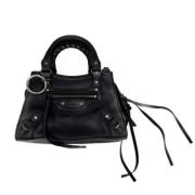 Pre-owned Leather handbags