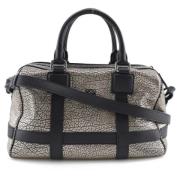 Pre-owned Fabric handbags