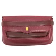 Pre-owned Leather clutches