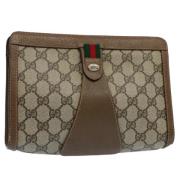 Pre-owned Leather clutches