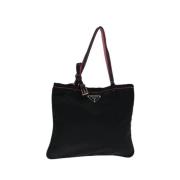 Pre-owned Nylon handbags