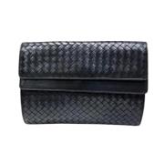 Pre-owned Leather clutches