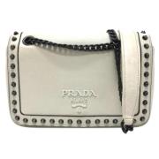 Pre-owned Leather prada-bags