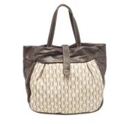 Pre-owned Canvas handbags