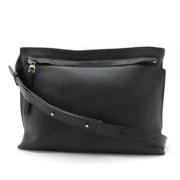 Pre-owned Leather shoulder-bags