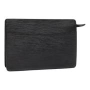 Pre-owned Leather clutches