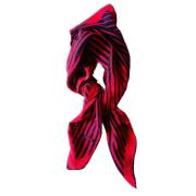 Pre-owned Silk scarves