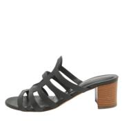 Pre-owned Leather sandals