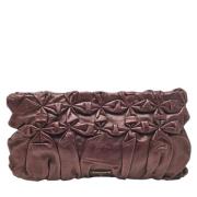 Pre-owned Leather clutches