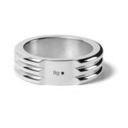 Rillet Ring i Edle Materialer