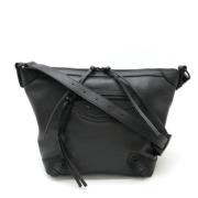 Pre-owned Leather shoulder-bags