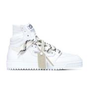 Hvite High-Top Sneakers med Tricolor Snøring