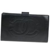 Pre-owned Leather wallets