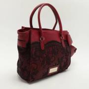 Pre-owned Fabric handbags