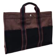 Pre-owned Canvas handbags