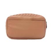 Pre-owned Leather clutches