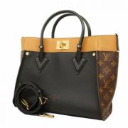 Pre-owned Leather handbags