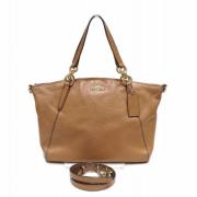 Pre-owned Leather handbags