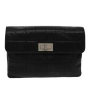 Pre-owned Leather clutches