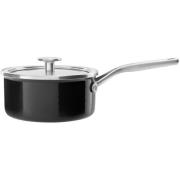 KitchenAid Cookware Collection Kasserolle med lokk 18 cm. svart