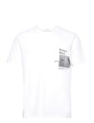 Newspaper T-Shirt Tops T-shirts Short-sleeved White Les Deux