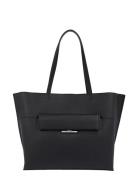 Ck Linear Md Shopper_Saffiano Shopper Veske Black Calvin Klein